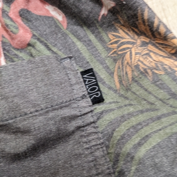 Valor Collective Flamingo pineapple Print Swimming Trunks - Picture 12 of 12